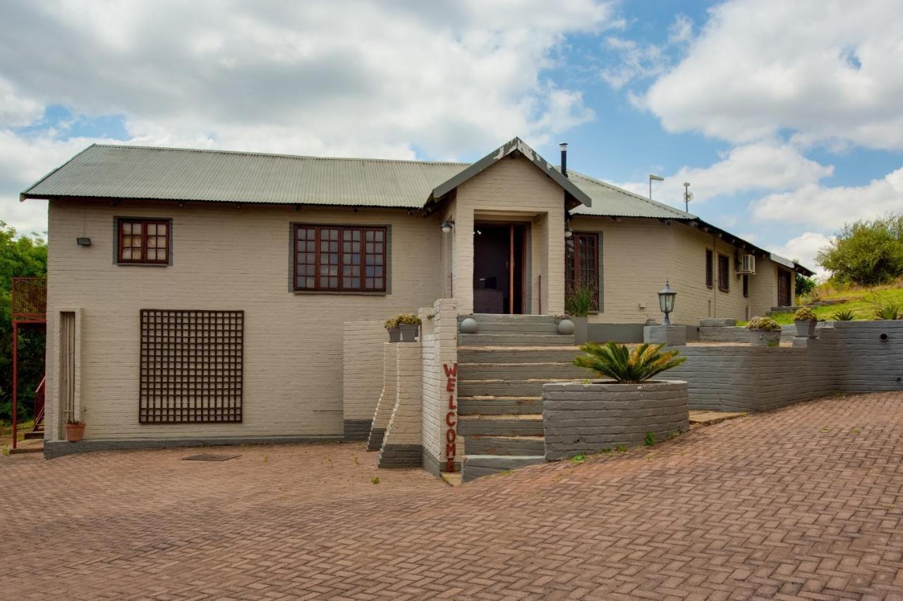 Whispering Pines Country Estate Villa Magaliesburg Exterior foto